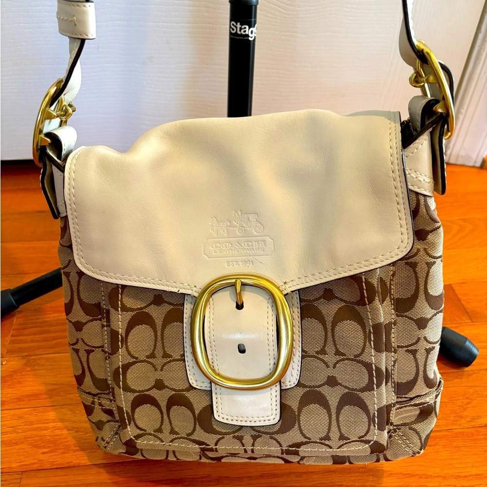 Vintage Y2K Coach SoHo Brown and Cream Messenger Crossbody Bag